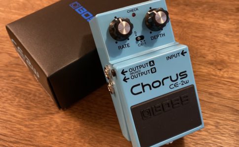 CE-2wの本体と箱の画像